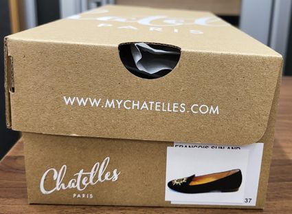 Chatelles 太陽と月 フラットシューズサイズ37（23.5cm)未使用品