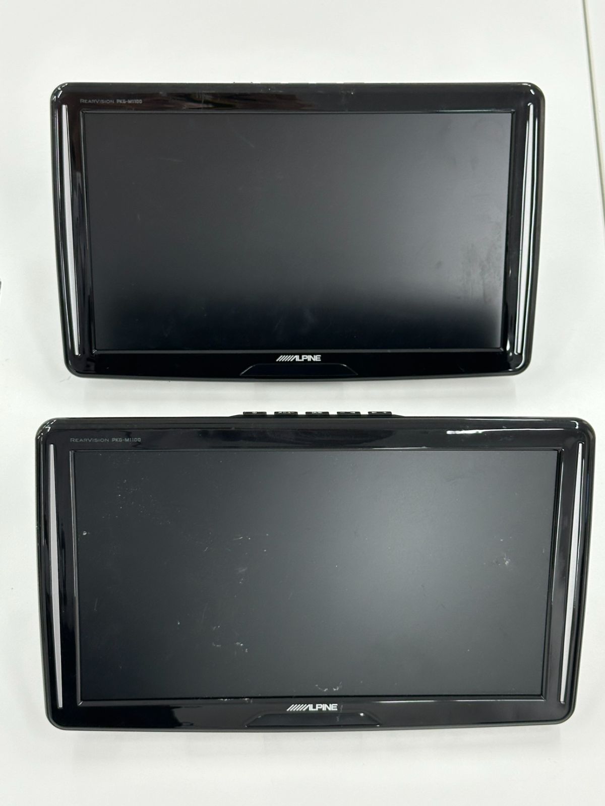 アルパイン ALPINE PKG-M1100 11インチ WVGA モニター2個セット 地上デジタル 地デジ TVチューナー TUE-T500 miniB-CAS付 インタープラン DRM-01 02 TVモジュレーター DTM-03 TVアンテナ混合器