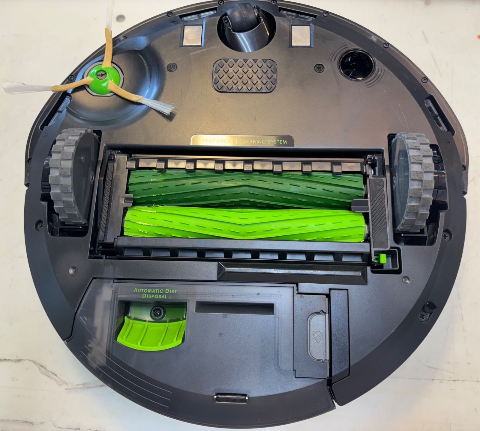 ◇iRobot アイロボット ロボット掃除機 ルンバ i3+ RVD-Y1