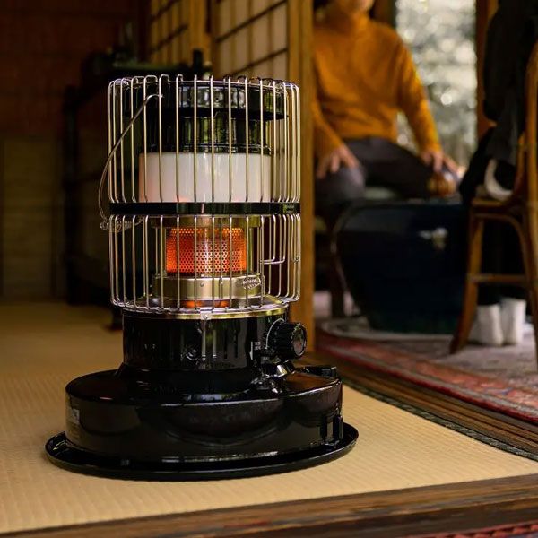 在庫処分 トヨトミ 反射型 大型石油ストーブ 木造10畳/コンクリート13畳 日本製 遠赤外線 防災 節電 RC-W36M-B RC-W36Nと同等モデル アウトレット品 11⁄4 20:00～11⁄11 01:59☆ポイント10倍反射形石油