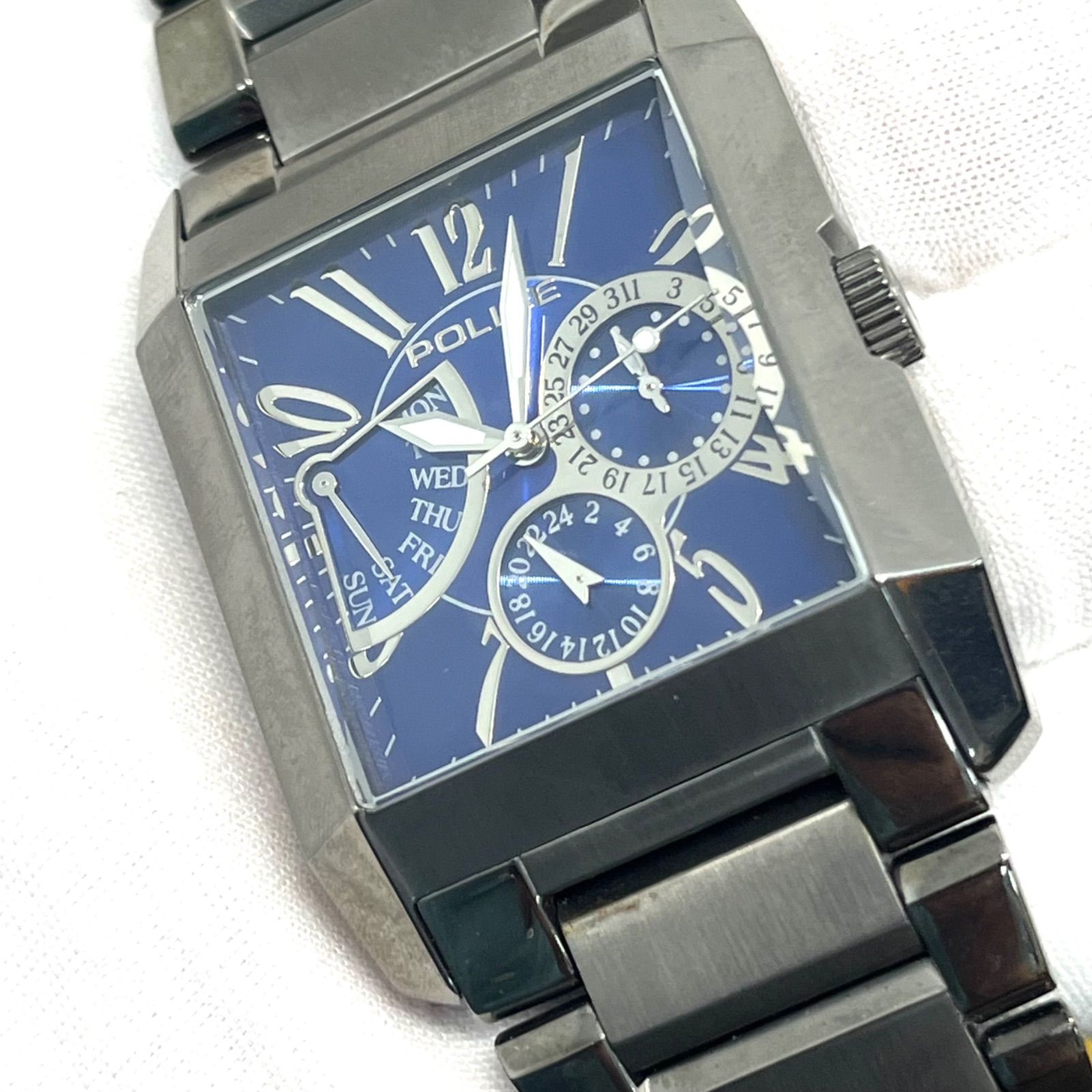 美品】 POLICE◇スクエア文字盤 デイデイト クォーツ腕時計 アナログ 