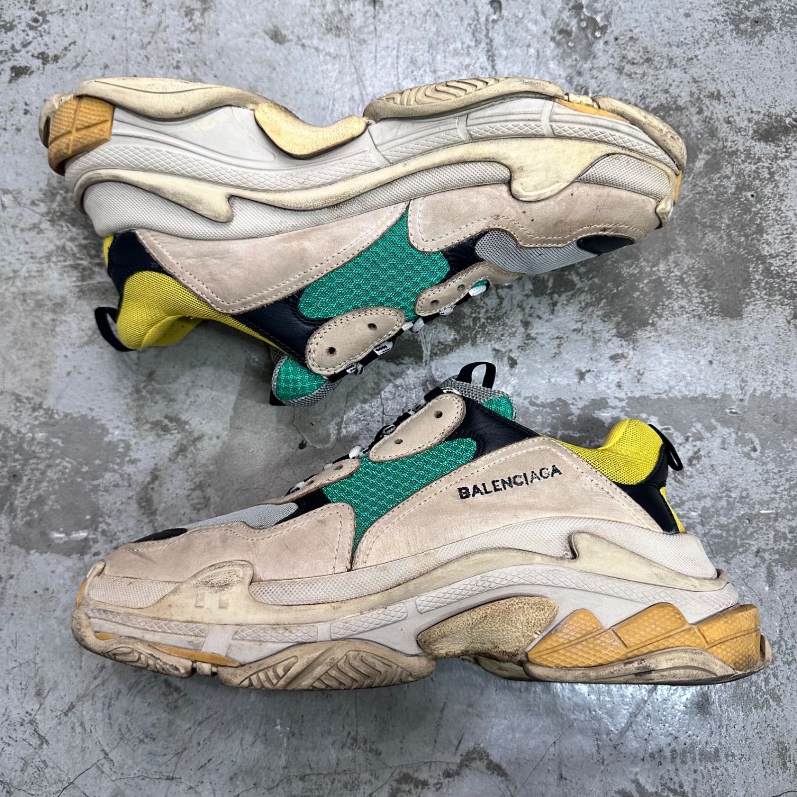 BALENCIAGA Triple S トリプルS ダット スニーカー バレンシアガ