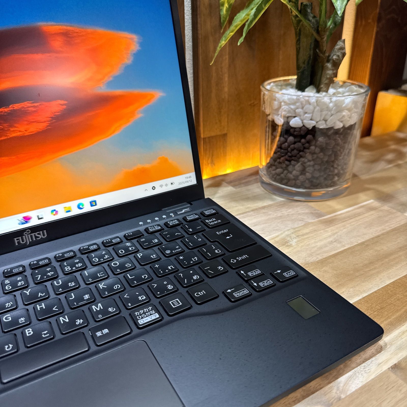 公式ショップ限定価格❣️/ 2022年モデル《超軽量》LIFEBOOK