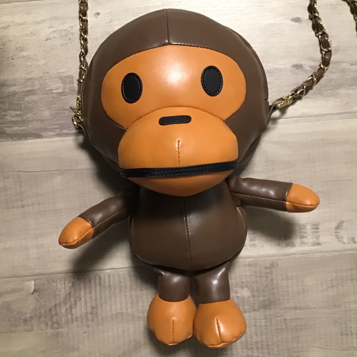 MILO BIG PLUSH DOLL ショルダーバッグ BAPE マイロ - メルカリ