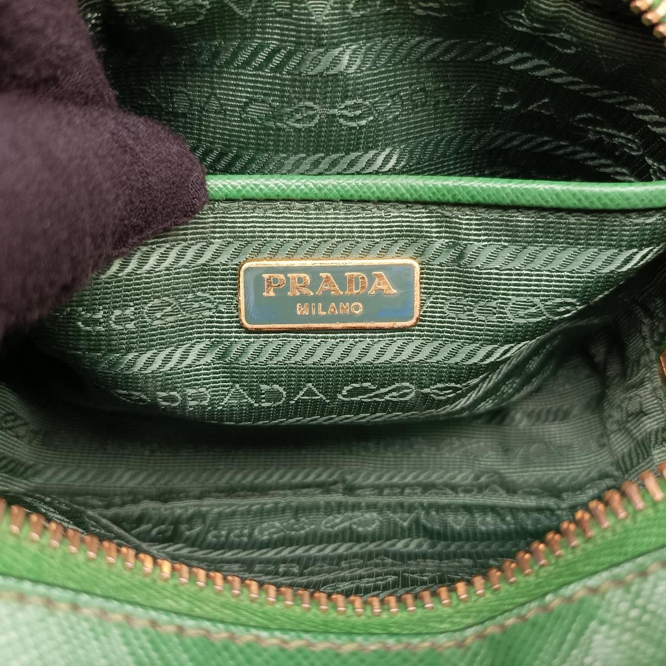 カメラバッググリーンサフィアーノレザー1N167431 D