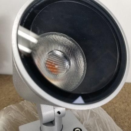 アウトドアスポットライト 型番DOL-5348YSG