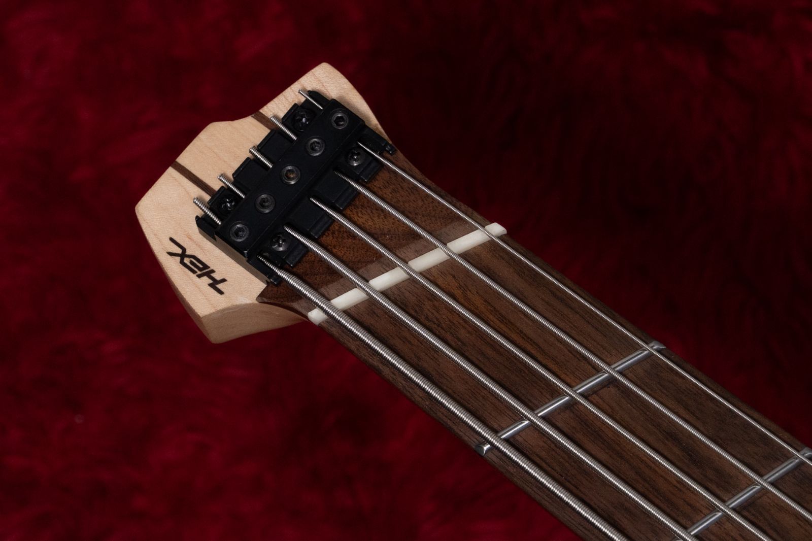  HEX Guitars NB 505 Ivory 3 700 kg GIB横浜 エレキベース ベース