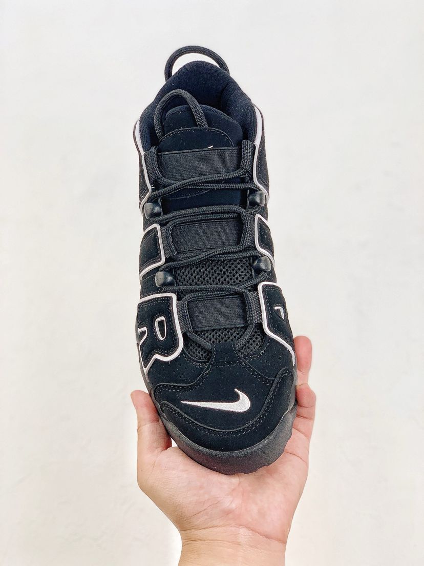 ★新品 未使用 NIKE エア モアアップテンポ