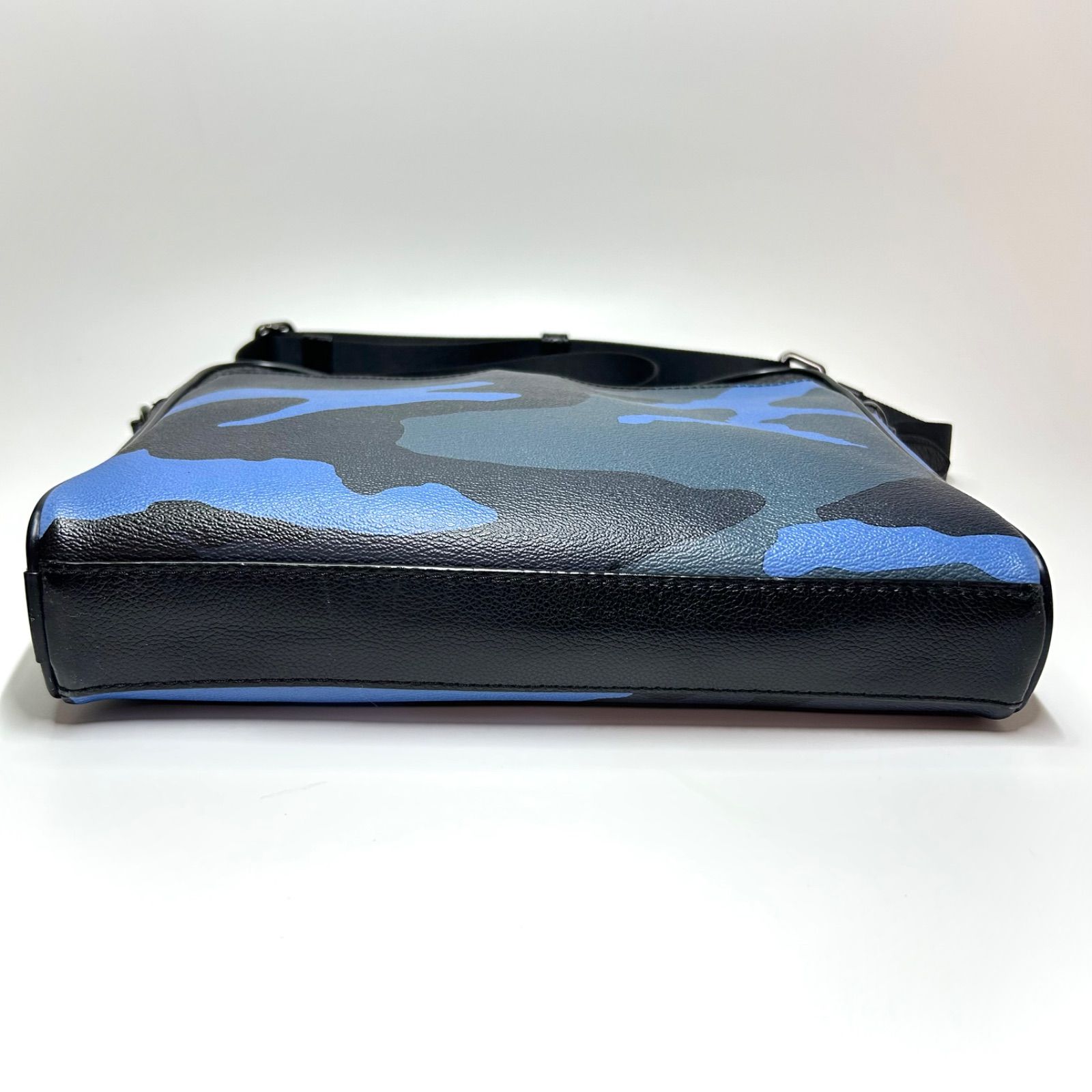 COACH コーチ ショルダー バッグ 迷彩ブルー カモフラ ブラック F29052