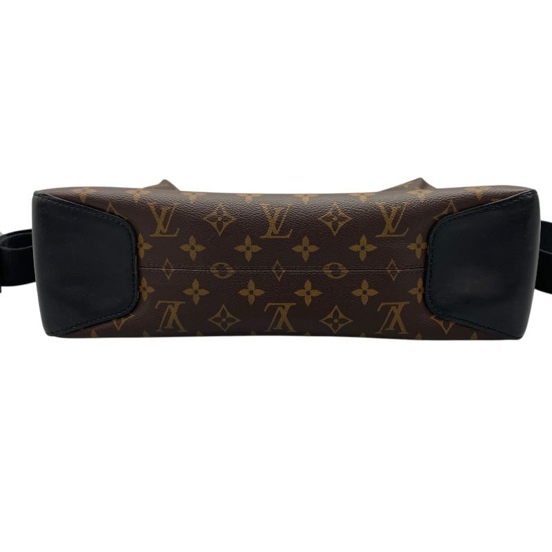 VUITTON トーレス