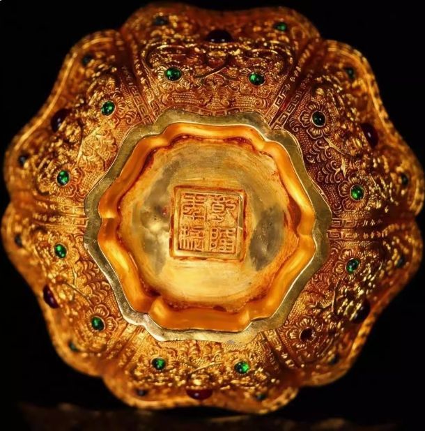 花開富貴金龍六辺銅碗 装飾品 工芸品 美術品 置物 花開富貴金龍六辺銅碗 装飾品 工芸品 美術品 置物 - メルカリ