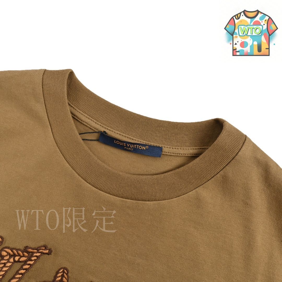 【一着は持ってたい♪】Louis Vuitton★エンボス長袖Tシャツ ヴィトン エンボスロゴ 長袖Tシャツ ロンT