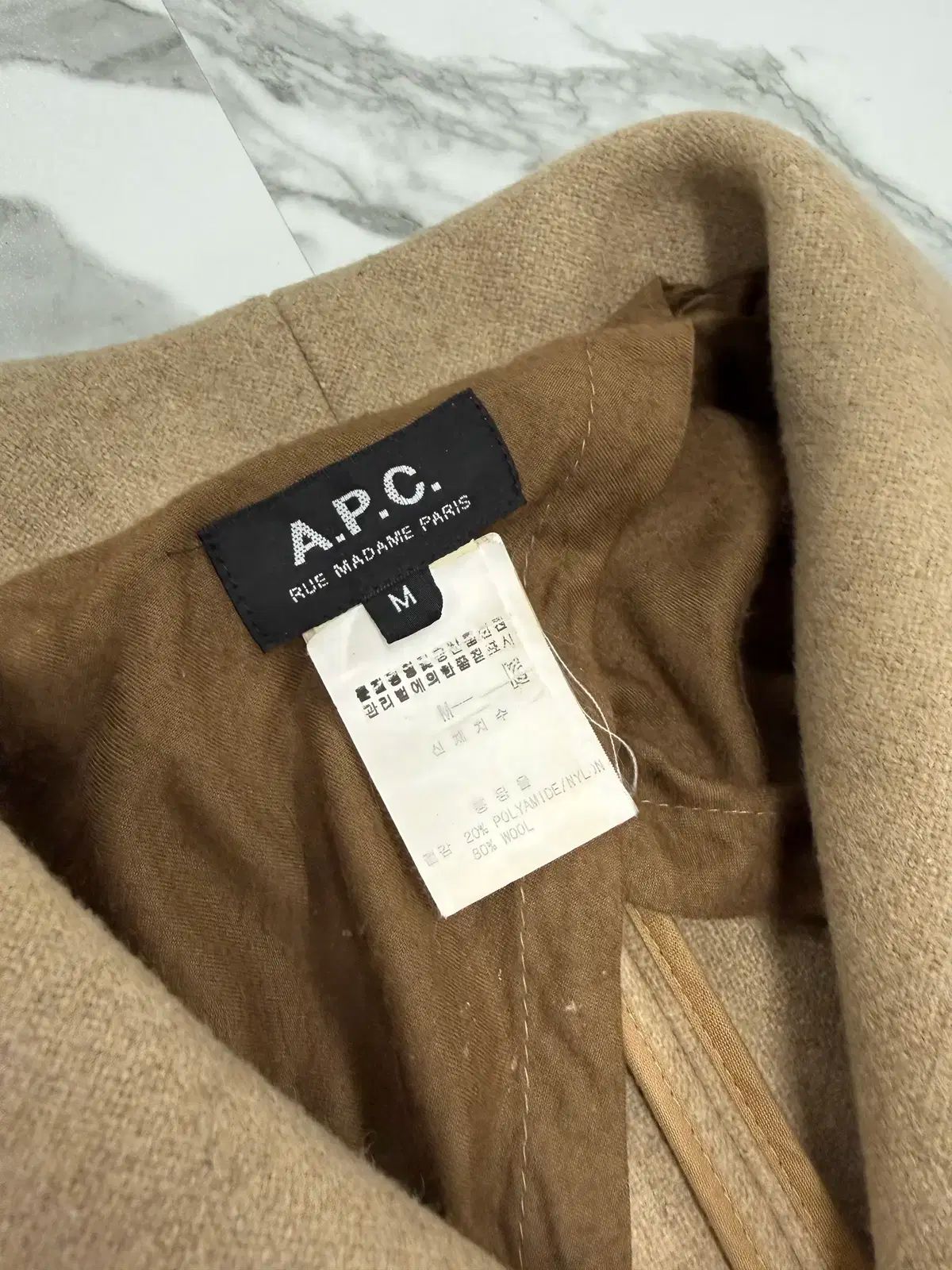 ベルト付き ローブ