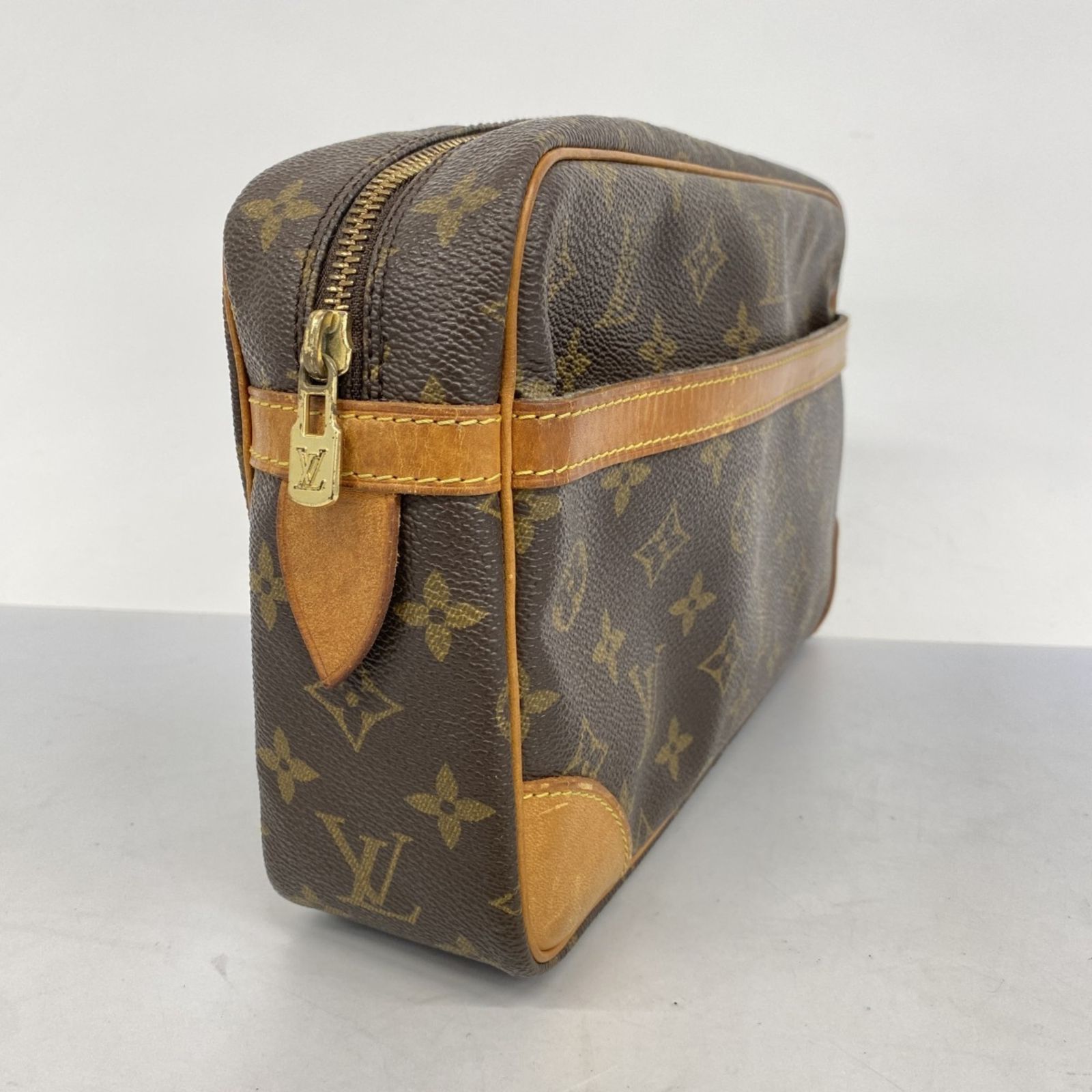 ルイヴィトン M51845 コンピエーニュ28 クラッチバッグ モノグラム ルイ・ヴィトン(Louis Vuitton) ルイ・ヴィトン クラッチバッグ