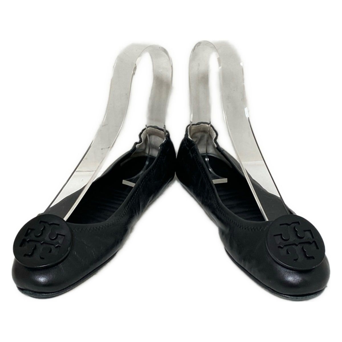 美品★TORY BURCH トリーバーチ★7M ブラックレザー★フラットシューズ TORY BURCH(トリーバーチ) フラットシューズ 7 M レディース - 黒