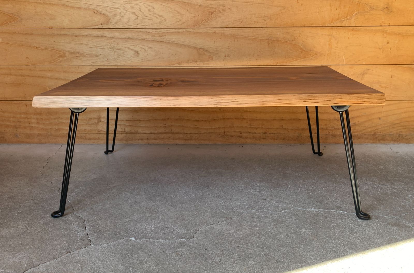 杉一枚板の折りたたみテーブル ブラウン塗装 ちゃぶ台 T148