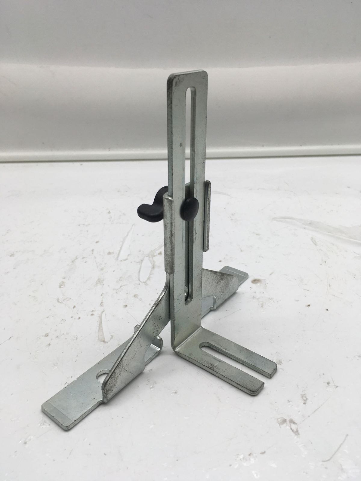 ITKOV7NRBQWO エコツール岡崎インター店