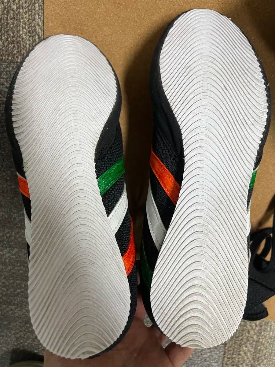 ボクシング シューズ