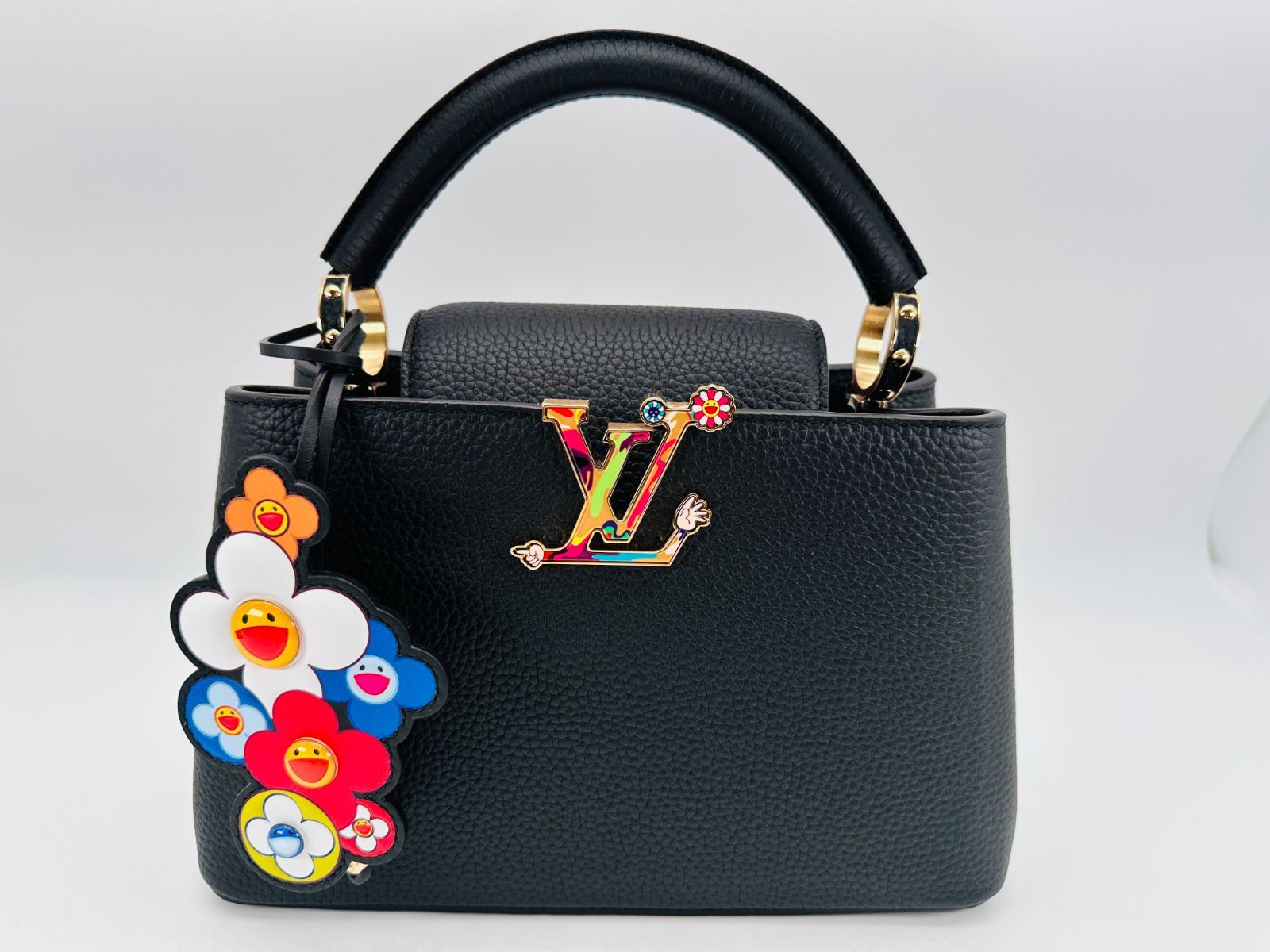 美品 エトロ ショルダーバッグ 美品 ETROエトロ ヴェラ ロゴチャーム