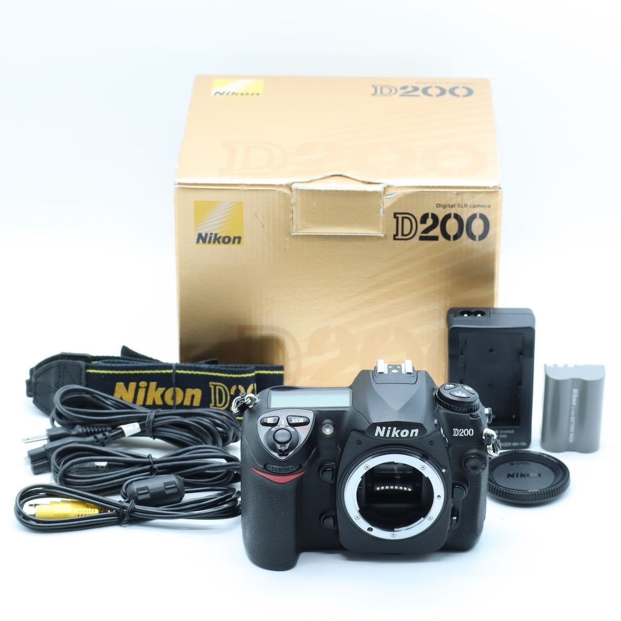 ☆ショット数「3,701回」Nikon ニコン 購入 D200