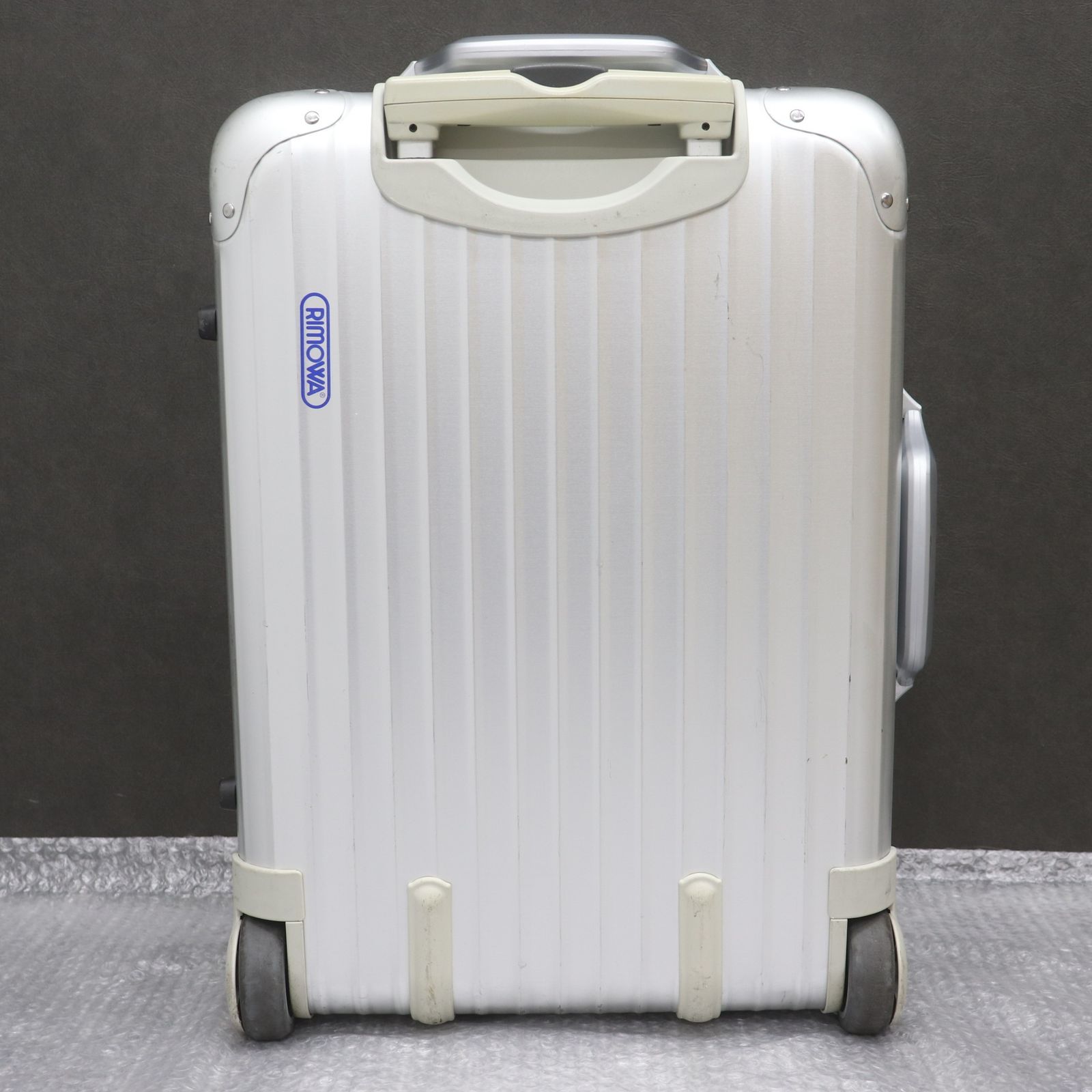 リモワRIMOWA TOPAS機内持ち込みサイズ希少入手困難32l RIMOWA】廃盤品 Topas Stealth Cabin 32L ブラック 4輪 (RIMOWA