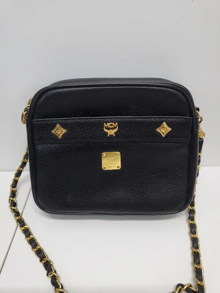 クラシックミニクロスボディバッグ