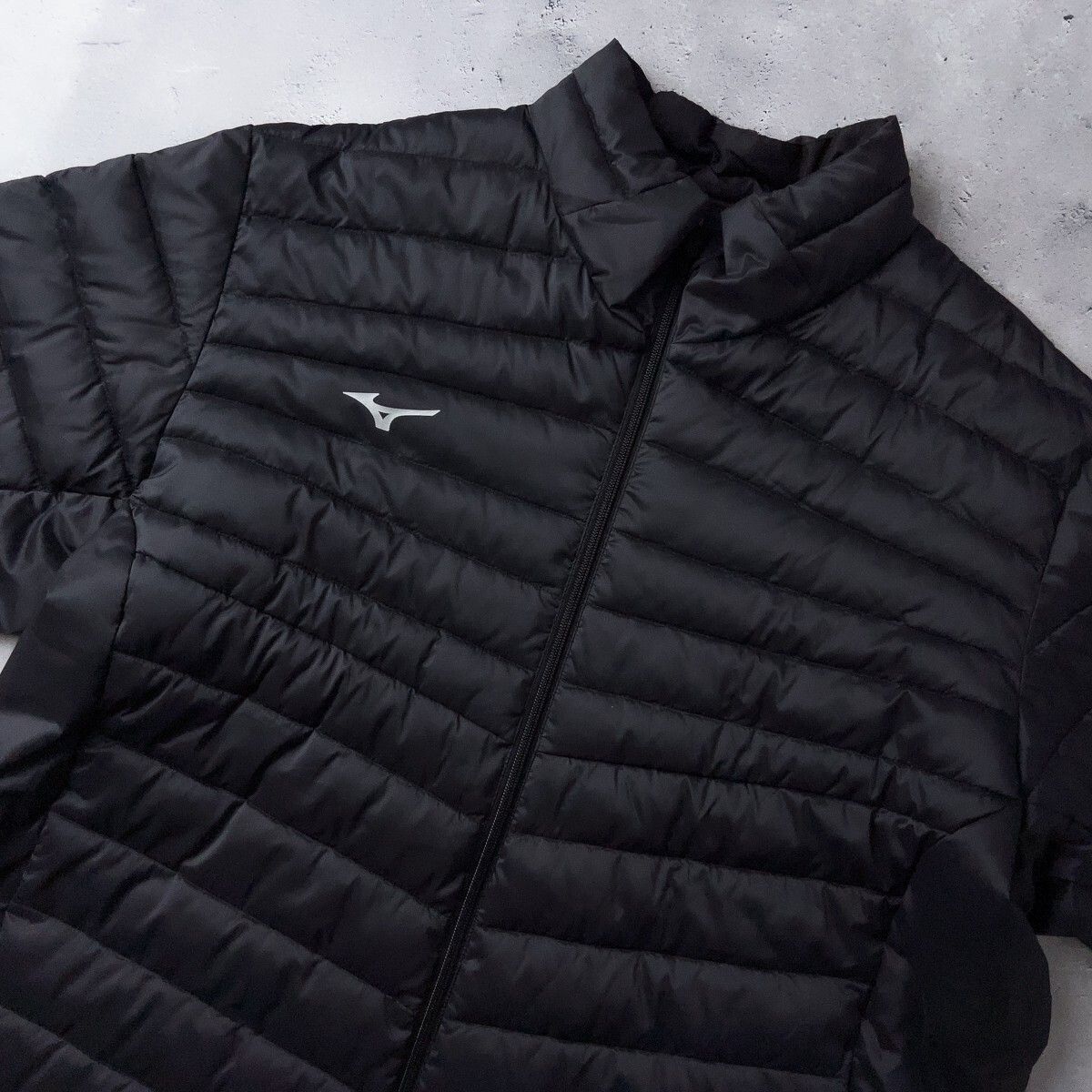 未使用/タグ付き】ミズノ MIZUNO ブレスサーモ中綿ブルゾン 吸湿発熱