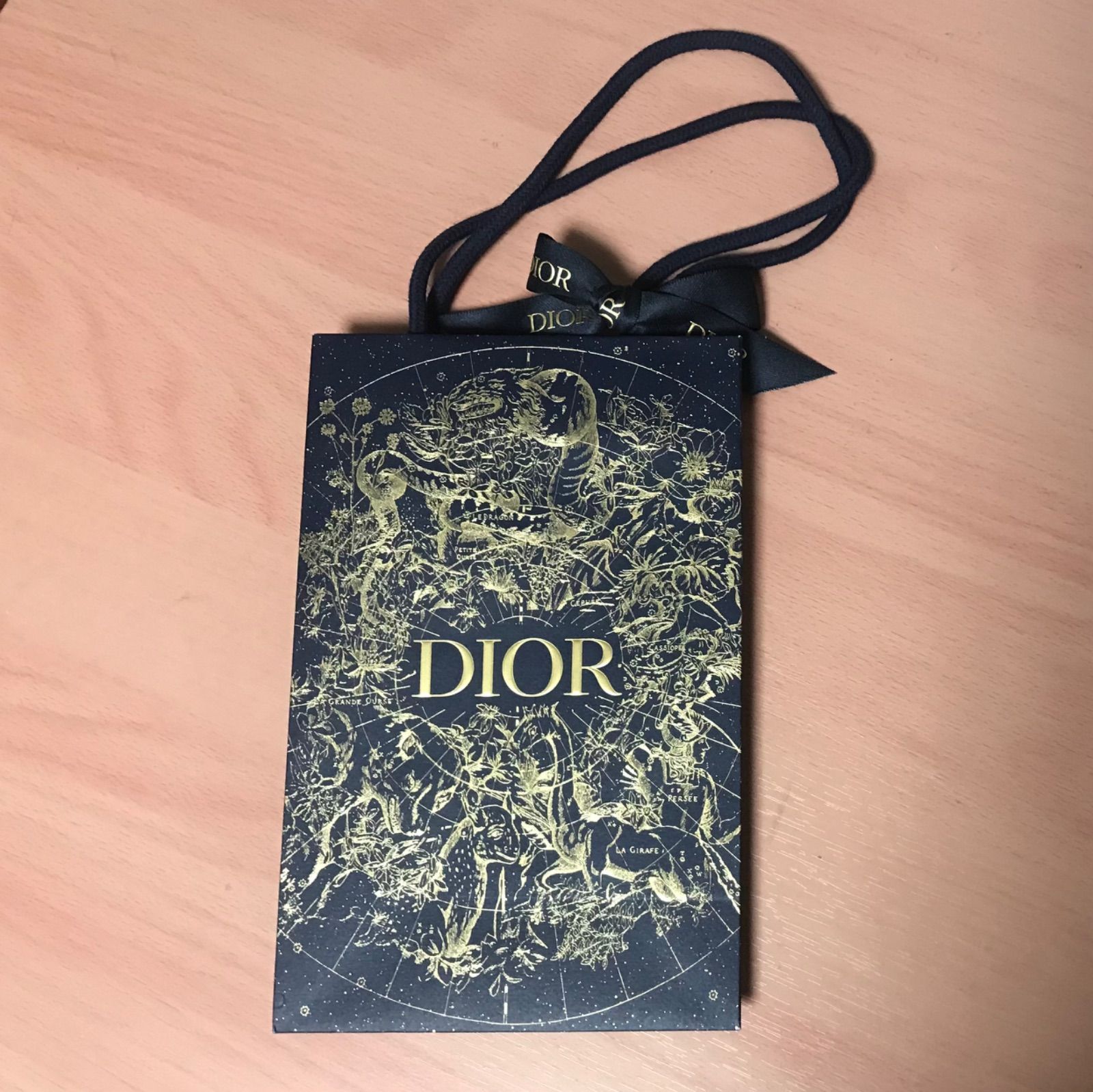 Dior ディオール クリスマス限定 ショッパー リボン付き - メルカリ