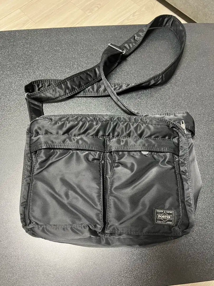 【雷市場（ポンジャン）商品韓国直送】porter Porter(ポーター) タンカー ショルダーバッグ L ブラック