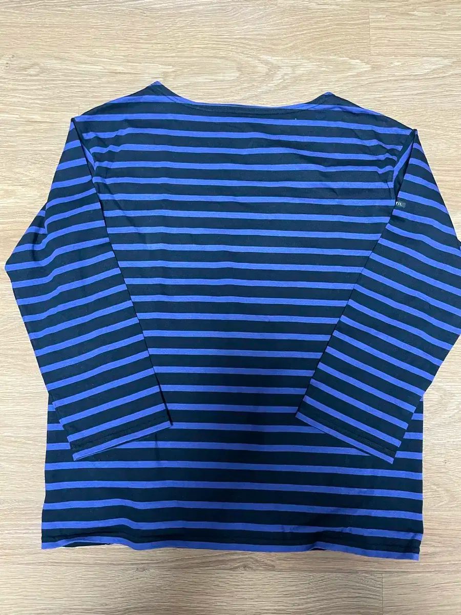 ウーティ outil ルマイナー 黒 青 ストライプ ボーダー柄 Tシャツ ボートネック