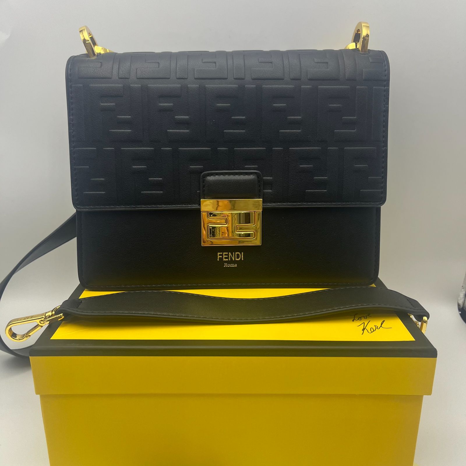 FENDI ショルダーバッグ  ハンドバッグ