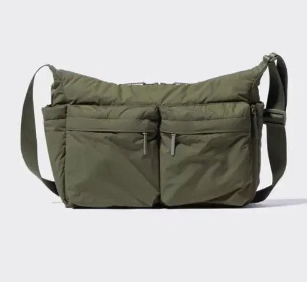 【雷市場（ポンジャン）商品韓国直送】 新品 UNIQLO(ユニクロ) マルチポケットショルダーバッグ オリーブ (カーキ) ／ Porter(ポーター)