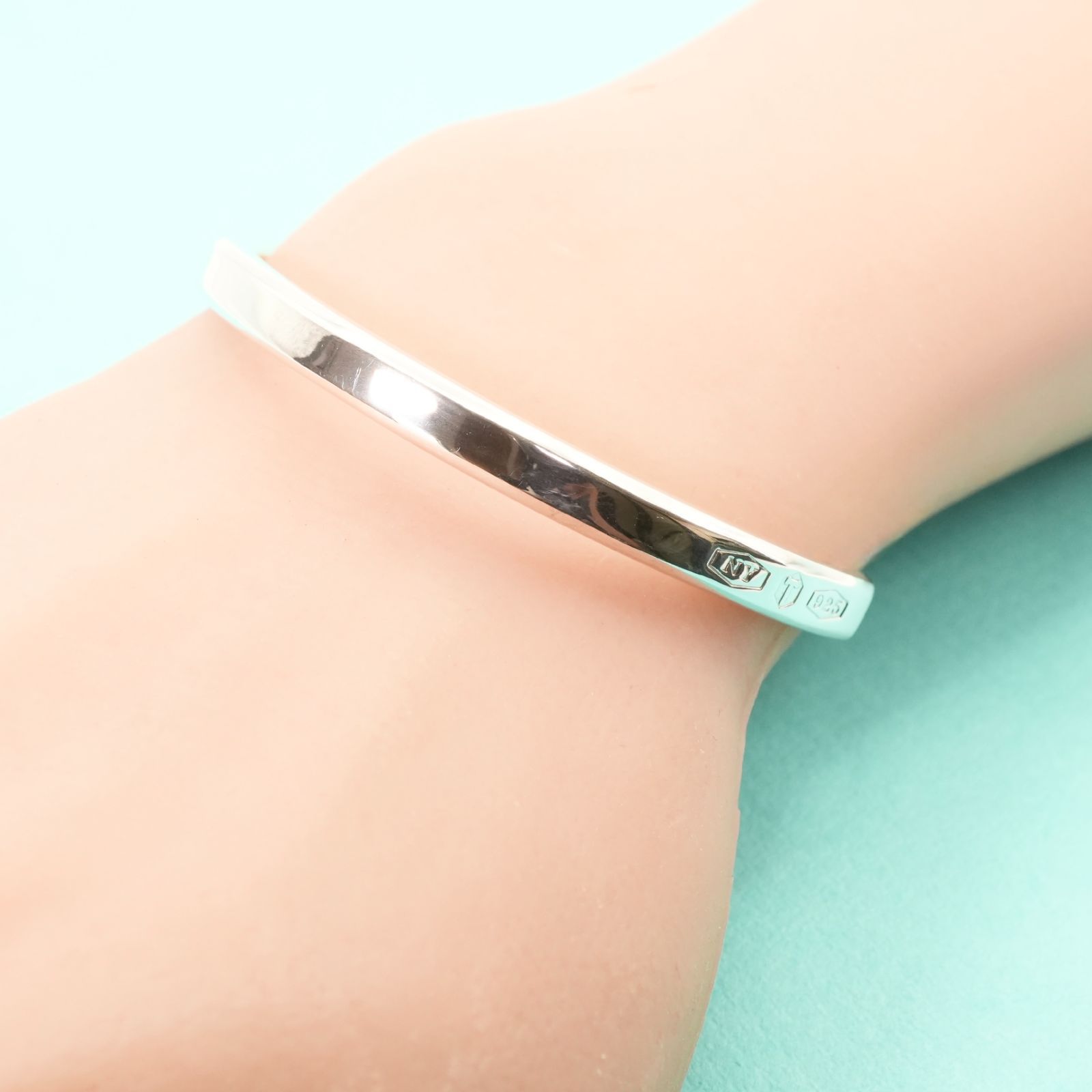 ティファニー メイカーズ シルバー カフ バングル HH306 楽天市場】TIFFANY&Co. ティファニー メイカーズ ナロー カフ