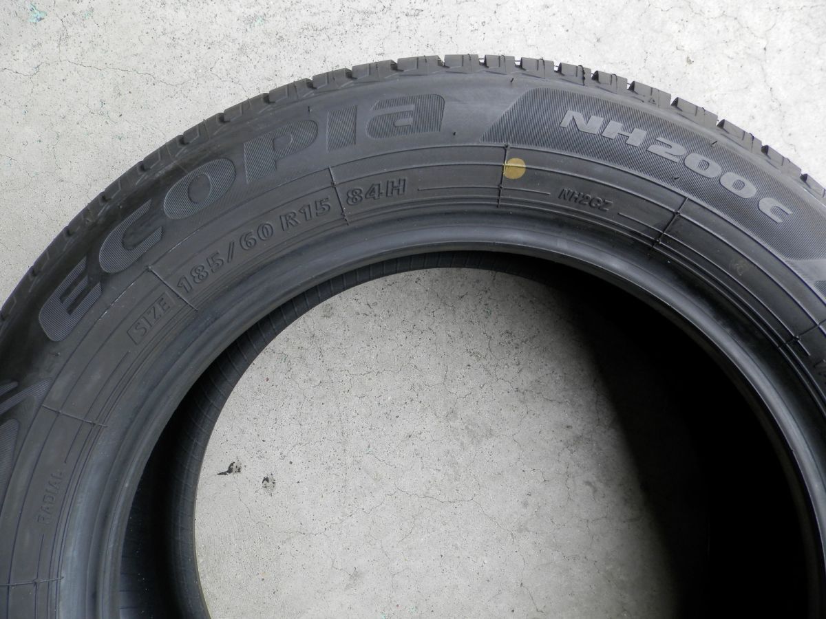 NH200C ラジアルタイヤ