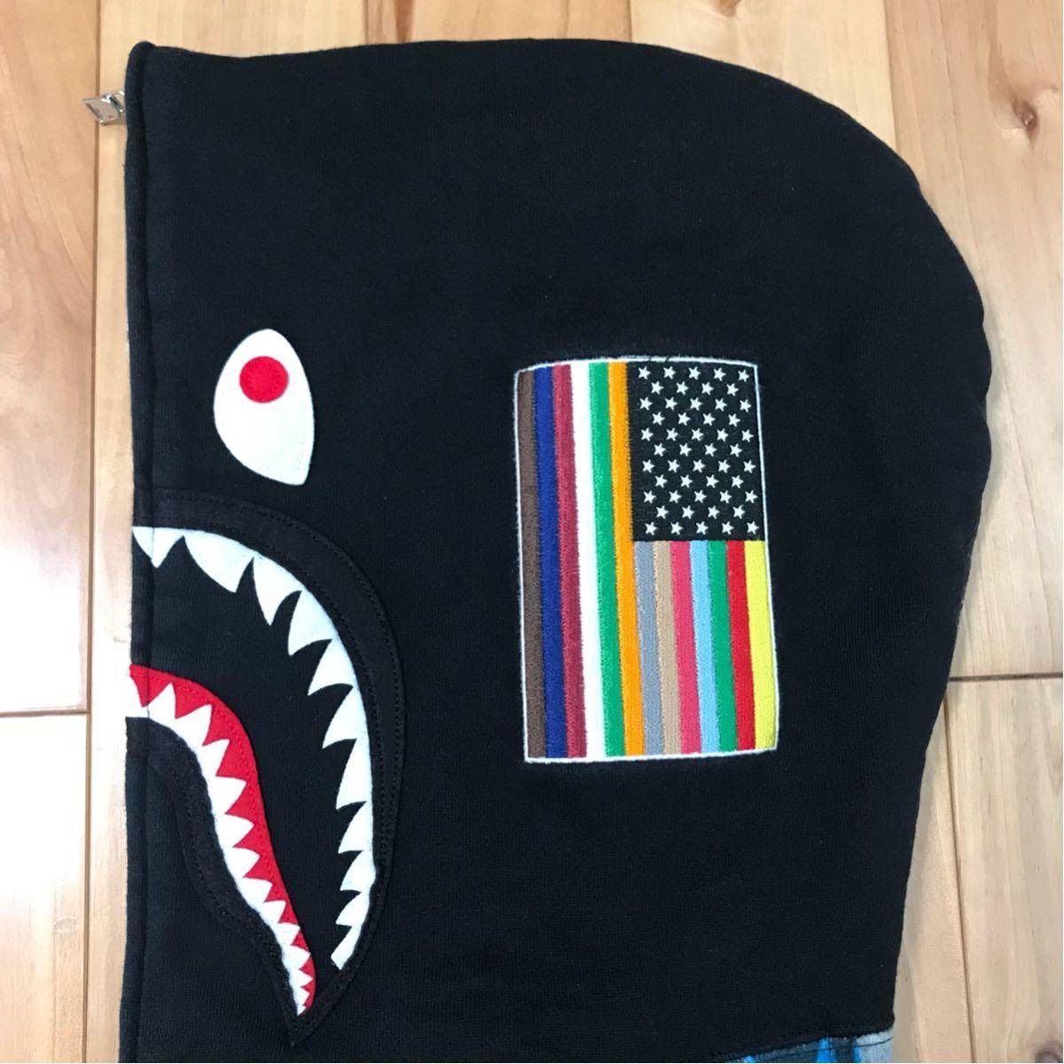 BAPE × futura シャークパーカー 000000000689 - メルカリ