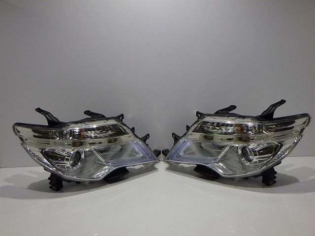 車 セレナ ライダー S-HYBRID ヘッドライト LED 100-23683