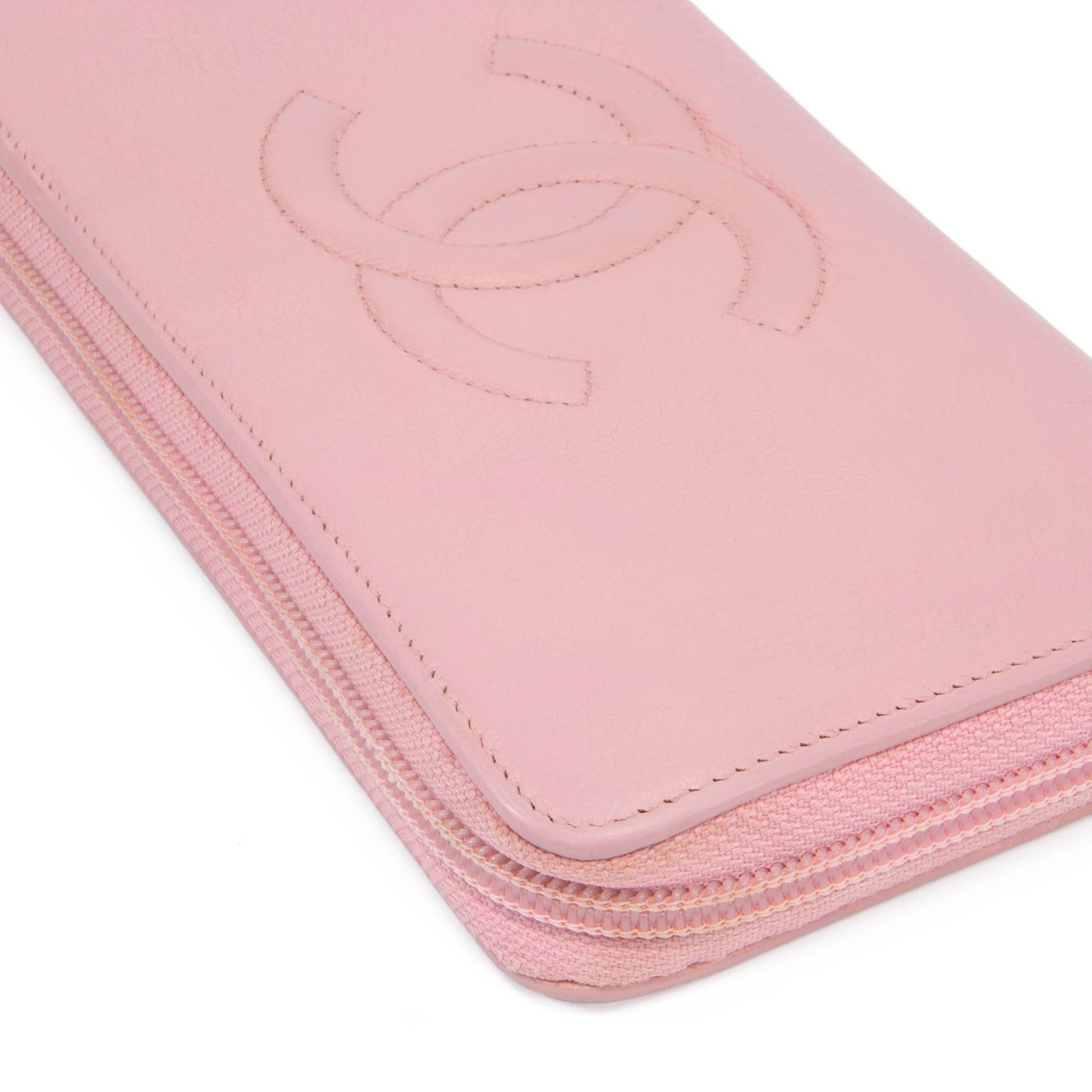 ！新品同然！　CHANEL シャネル　ラウンドファスナー　ピンク シャネルラウンドファスナー長財布 ピンク シルバー金具