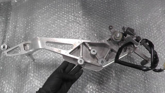 CB400SF-K NC39 の ステップ 右 ブレーキ 1759455942 BRIGHTFACE_UK