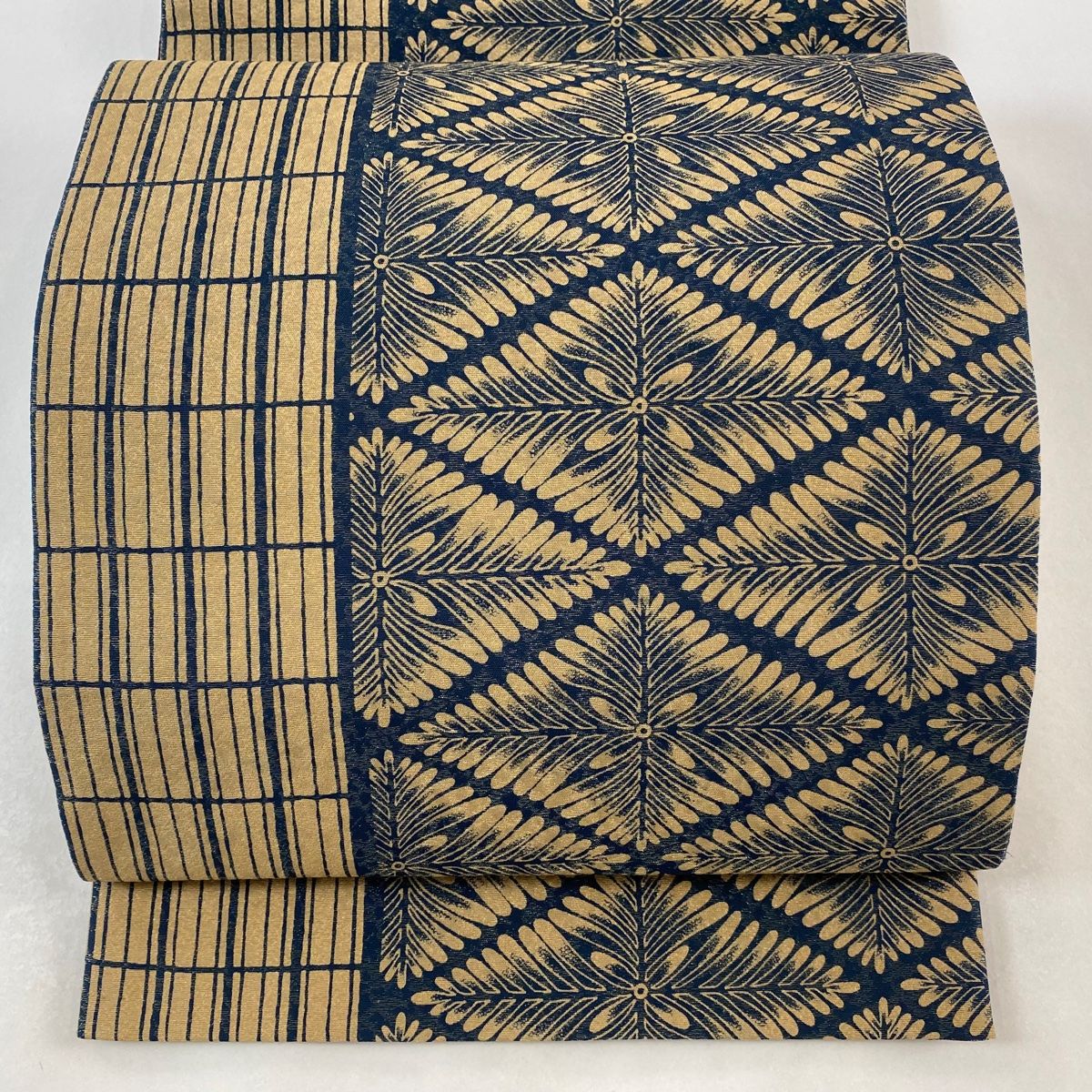 袋帯 美品 名品 若松菱 縞 金通し 紺色 全通 正絹 【】