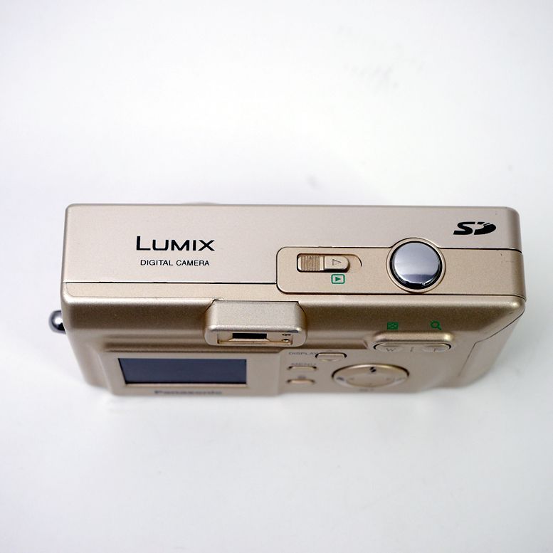 Panasonic LUMIX DMC-F7【中古・動作確認済み】 - メルカリ