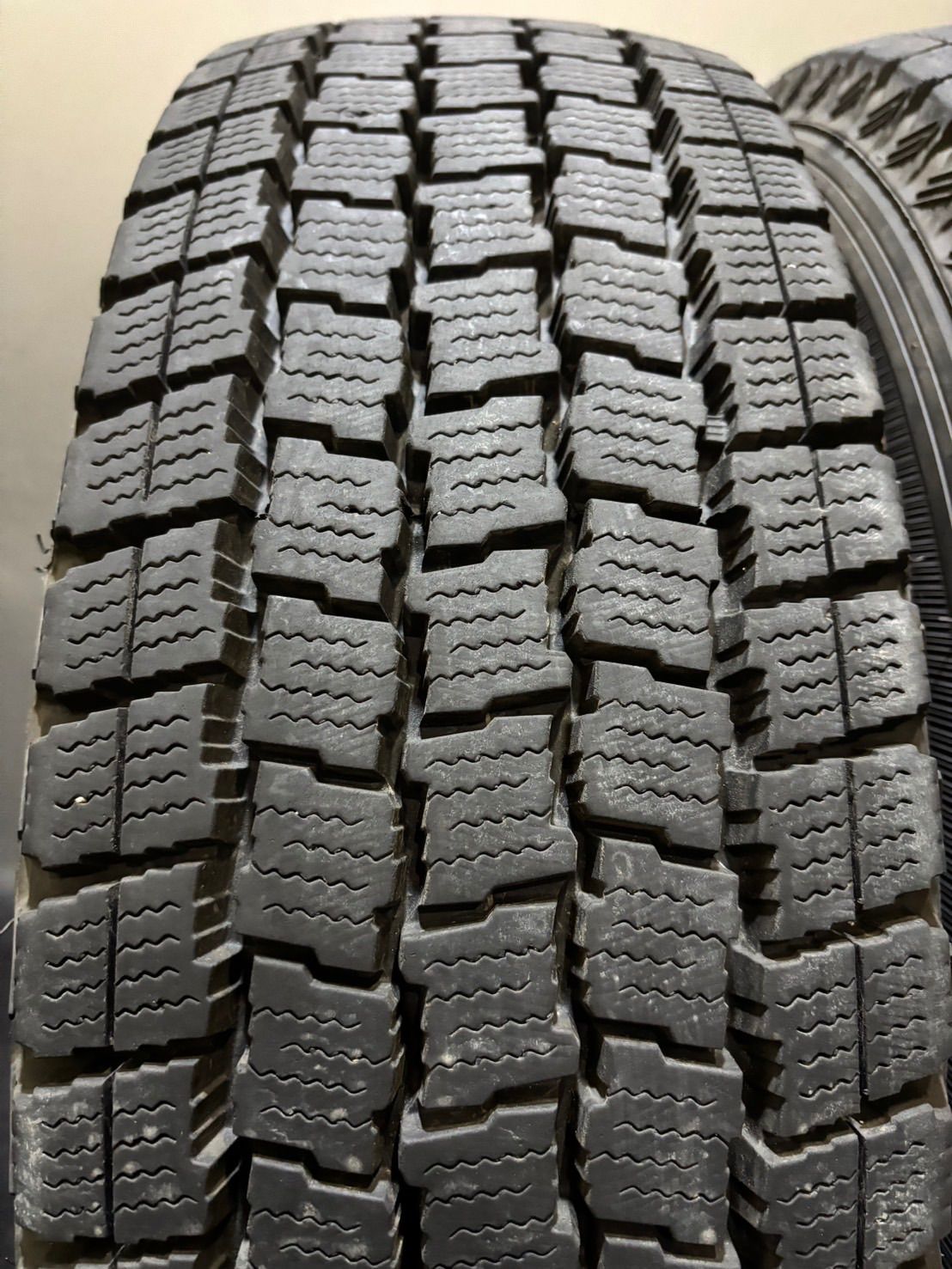 107|105L LT