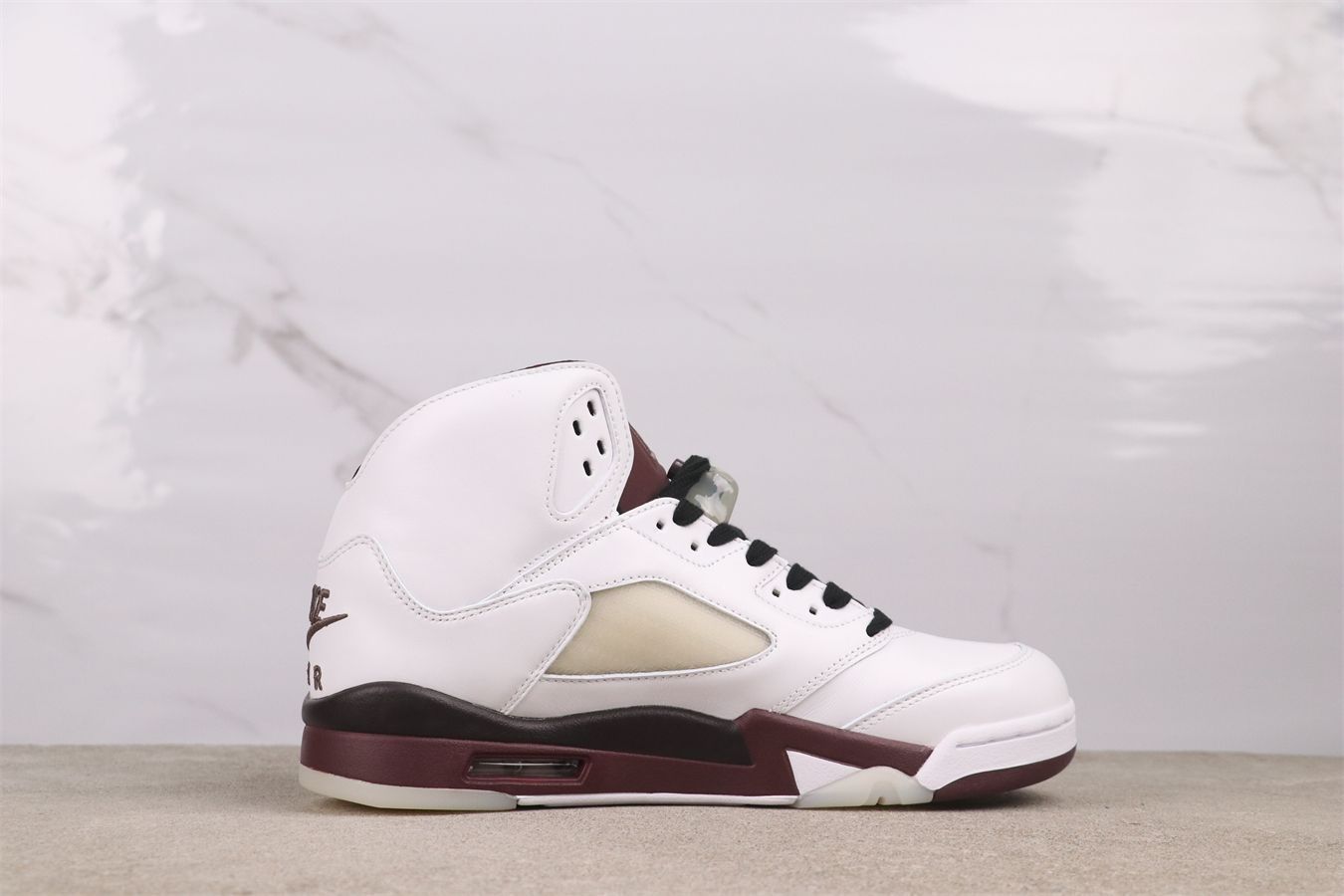 今日 Air Jordan エアジョーダン aj5 AJ5 喬 5 A Ma Mani?re x エアジョーダン IB1528-100