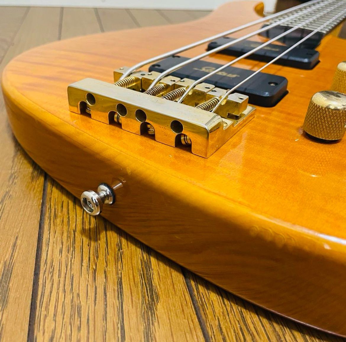 8246 washburn KW-1250 Kip Winger ベース - メルカリ