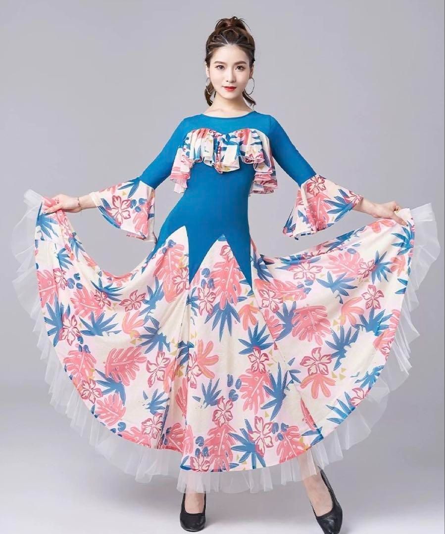 気分上がる花柄ワンピース