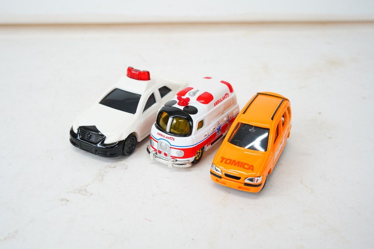トミカ希少ミニカーまとめ売り6台日本製 8.550 △ トミカ ミニカー 6台まとめ売り 絶版品 希少 警察