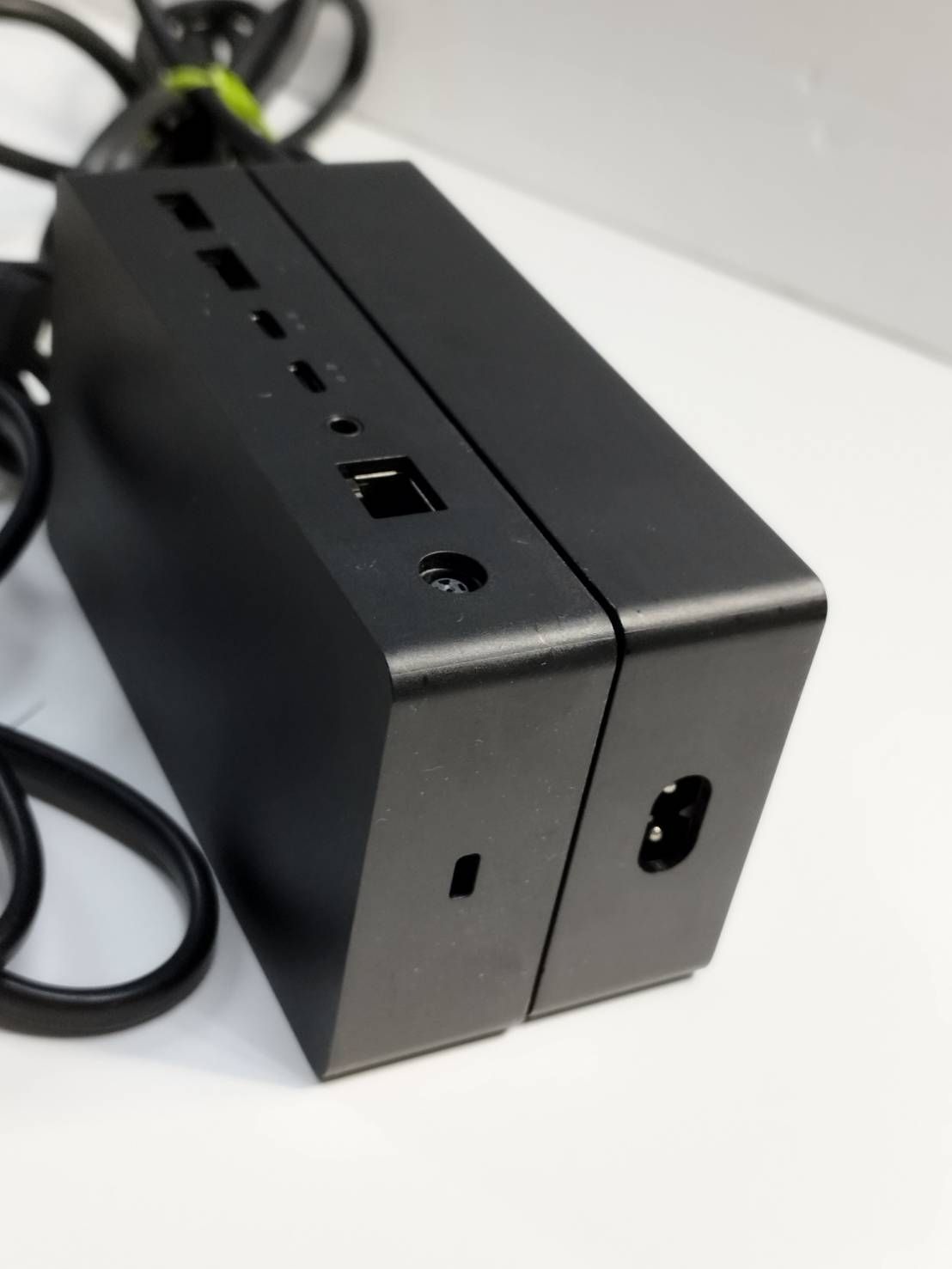 Microsoft Surface Dock 2 | Model 1917