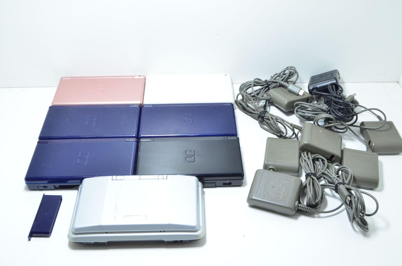 通電のみ 済み Nintendo ゲーム機 7台 充電器付き 現状品