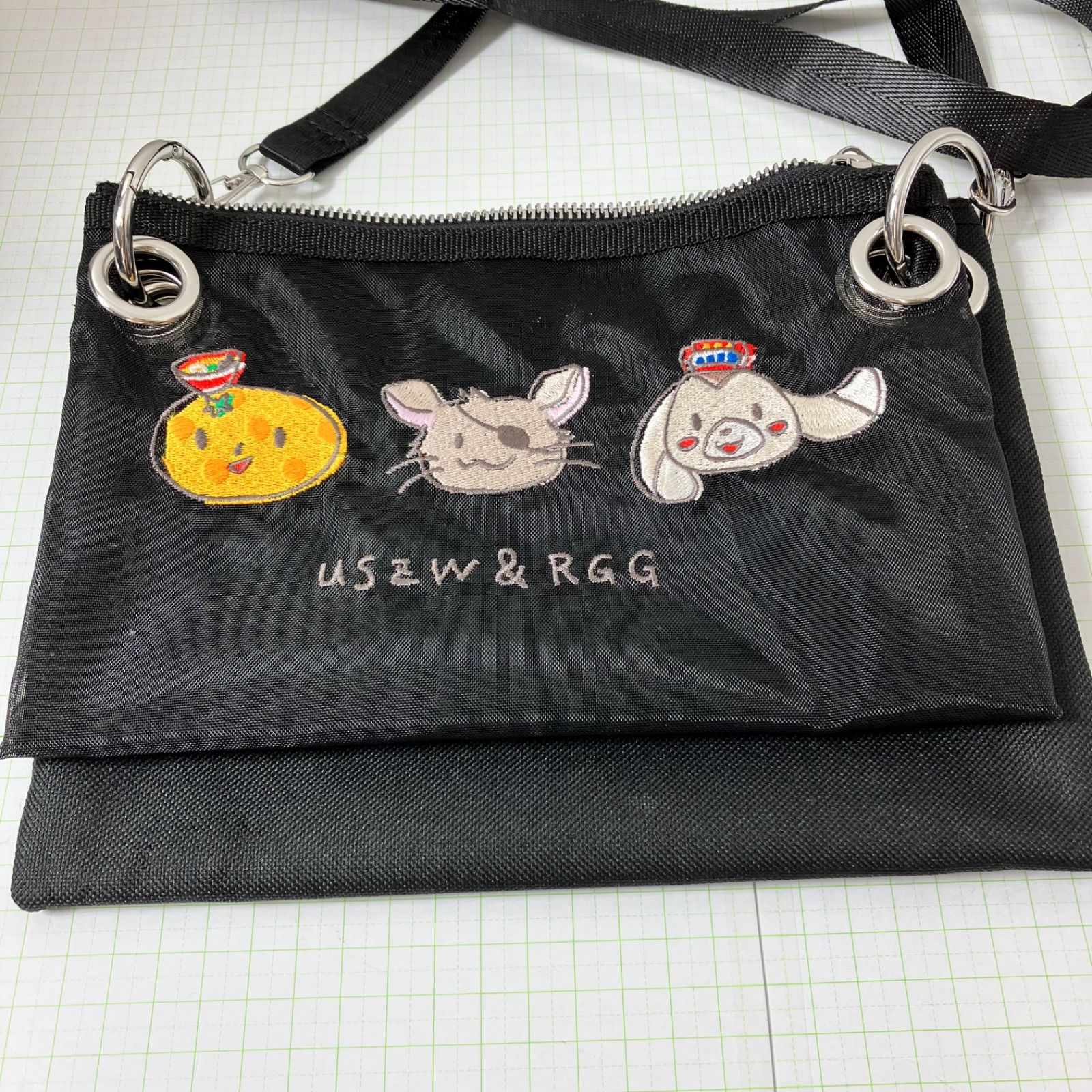 瀬戸店】龍が如く 牛沢 コラボサコッシュ 小野ミチオ カムロップ