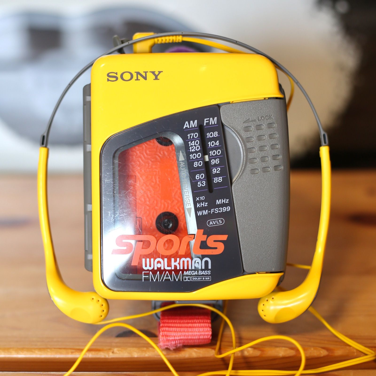 SONY SPORTS WALKMAN WM-FS399 MEGABASS搭載 防滴仕様