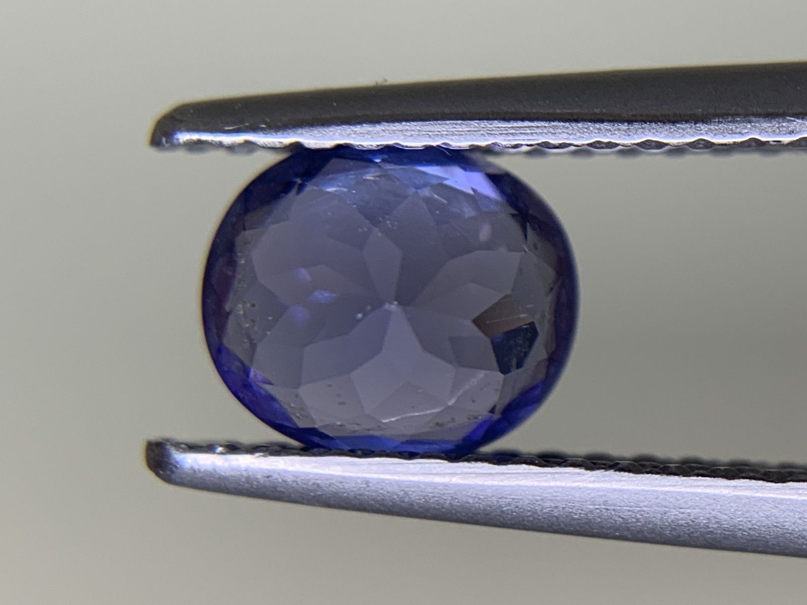 タンザナイト 1.164ct 宝石ソーティング付き 7.0㎜×6.1㎜×3.7㎜ ルース